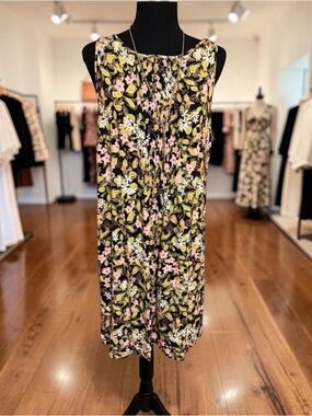 JJILL medium black floral knit shift dress, excellent condition